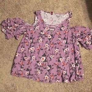 Shoulder slit blouse